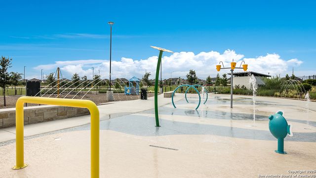 325 Singing Valley, Cibolo, TX 78108