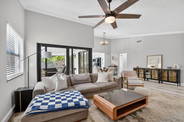 1630 NW 22nd Avenue, Delray Beach, FL 33445