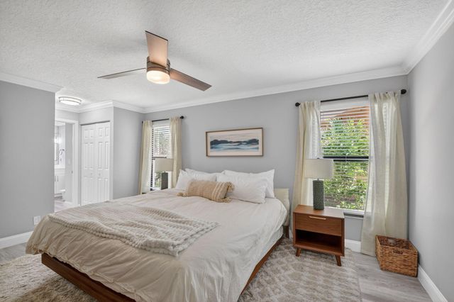 1630 NW 22nd Avenue, Delray Beach, FL 33445