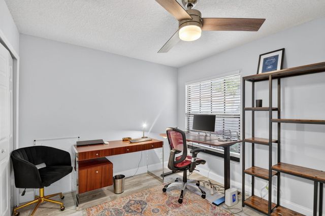 1630 NW 22nd Avenue, Delray Beach, FL 33445