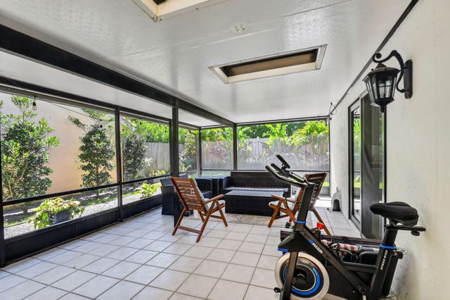 1630 NW 22nd Avenue, Delray Beach, FL 33445