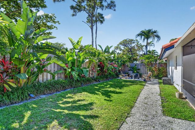 1630 NW 22nd Avenue, Delray Beach, FL 33445