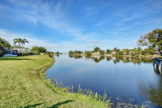 1630 NW 22nd Avenue, Delray Beach, FL 33445