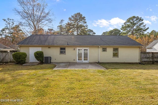 3434 Preakness Place, New Bern, NC 28562