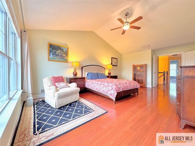 68 S Shore Drive 21, South Amboy, NJ 08879