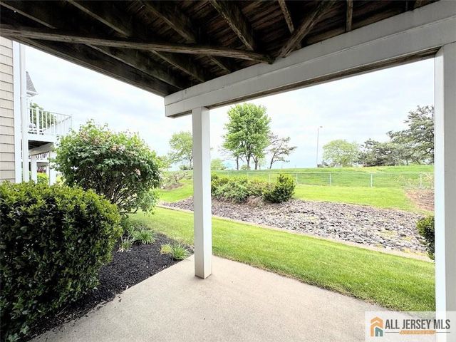 68 S Shore Drive 21, South Amboy, NJ 08879