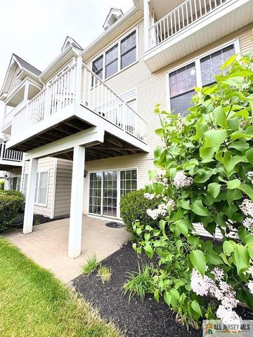 68 S Shore Drive 21, South Amboy, NJ 08879