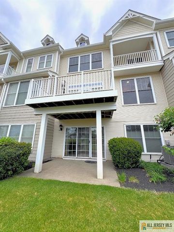 68 S Shore Drive 21, South Amboy, NJ 08879