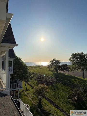 68 S Shore Drive 21, South Amboy, NJ 08879