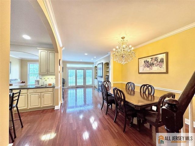 68 S Shore Drive 21, South Amboy, NJ 08879