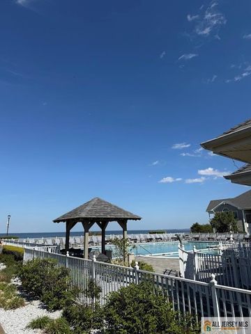68 S Shore Drive 21, South Amboy, NJ 08879