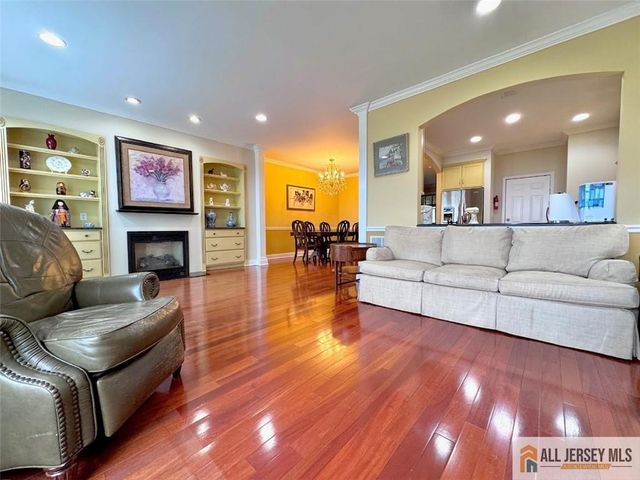 68 S Shore Drive 21, South Amboy, NJ 08879