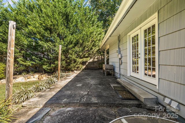 26 Elkmont Drive, Asheville, NC 28804