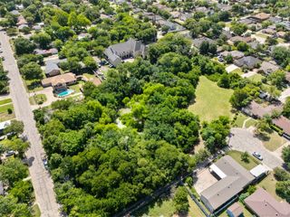 1 Ott Circle, Cockrell Hill, TX 75211