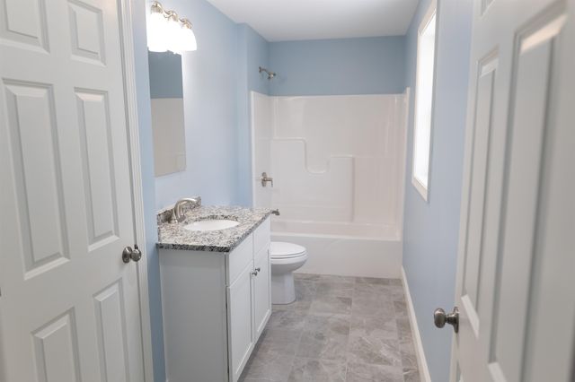 21 Library Street, Hudson, NH 03051