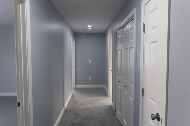 21 Library Street, Hudson, NH 03051