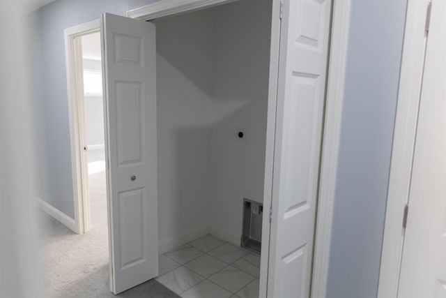 21 Library Street, Hudson, NH 03051