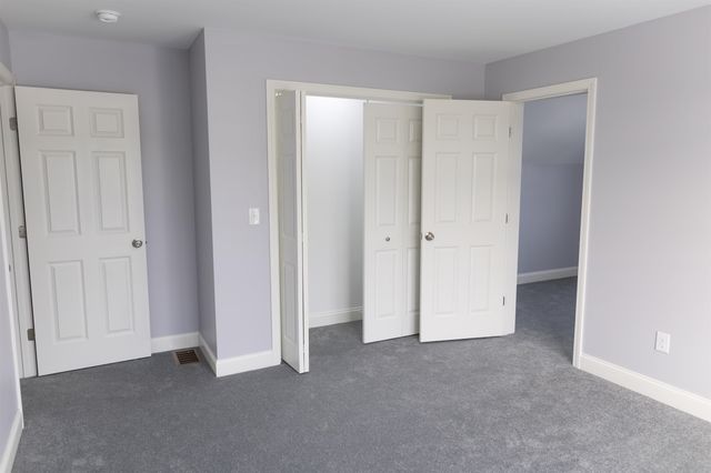 21 Library Street, Hudson, NH 03051