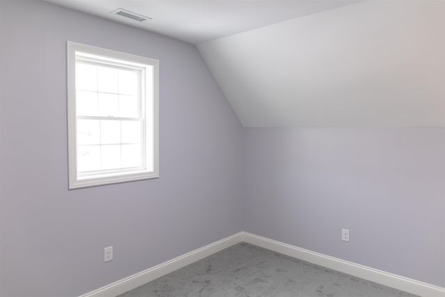 21 Library Street, Hudson, NH 03051