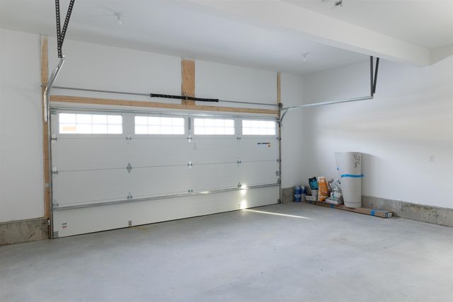 21 Library Street, Hudson, NH 03051