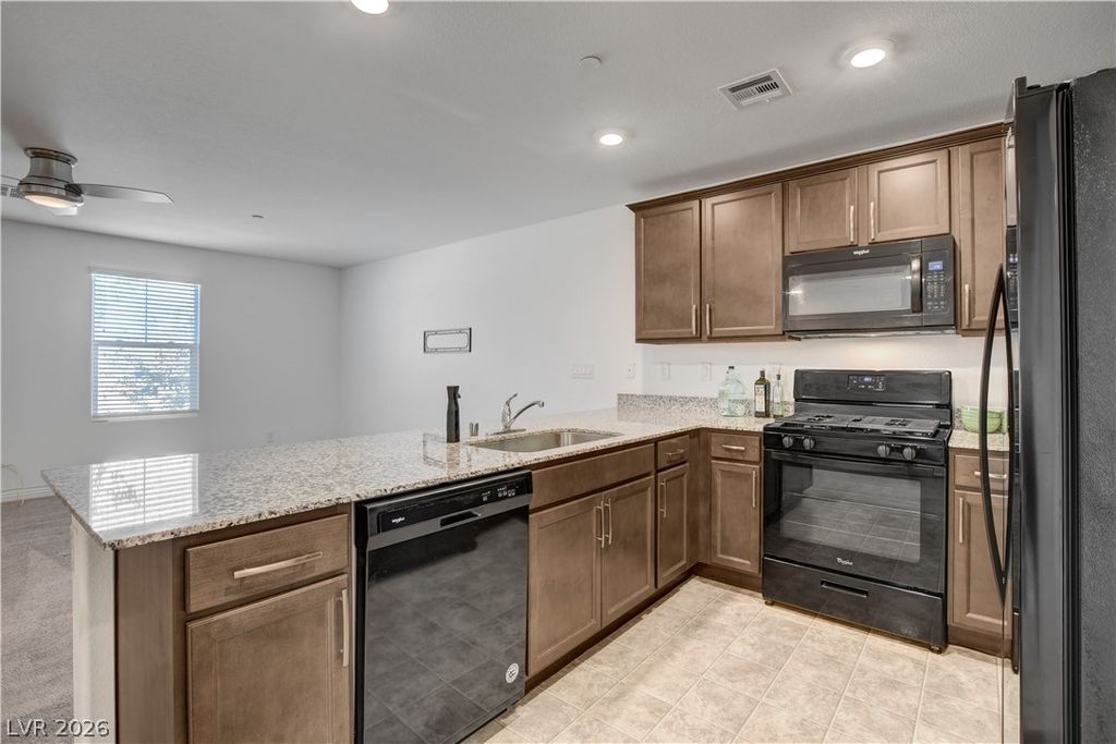 5226 Steep Cliffs Avenue, Las Vegas, NV 89115 — photo 4