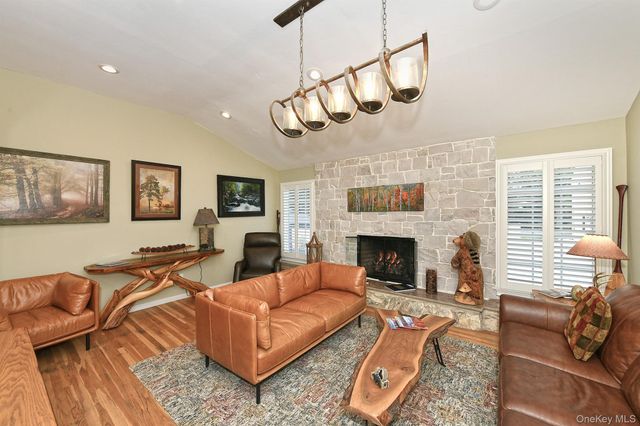 1932 Cynthia Lane, Merrick, NY 11566