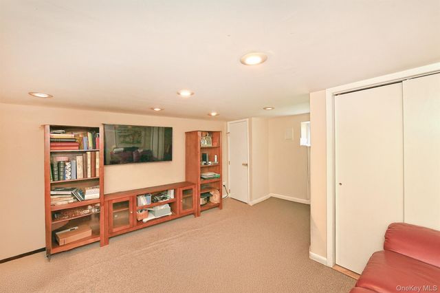 1932 Cynthia Lane, Merrick, NY 11566