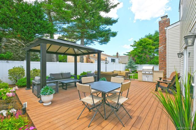 1932 Cynthia Lane, Merrick, NY 11566