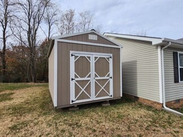 573 Somerset Ln, Clarksville, TN 37042