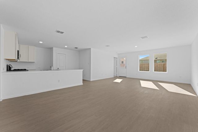 103 Ellendale PL, Fredericksburg, TX 78624