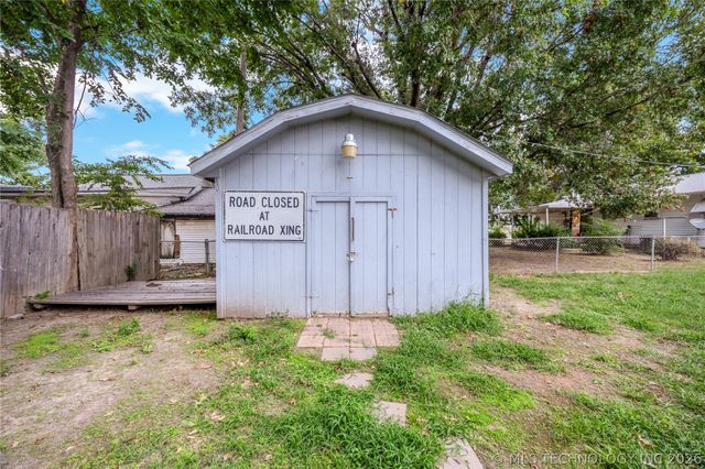 715 N Adair, Vinita, OK 74301