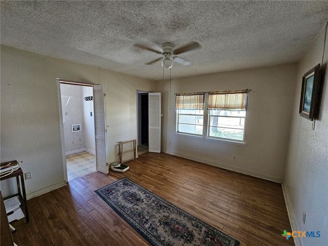 4821 Fm 467, Seguin, TX 78155