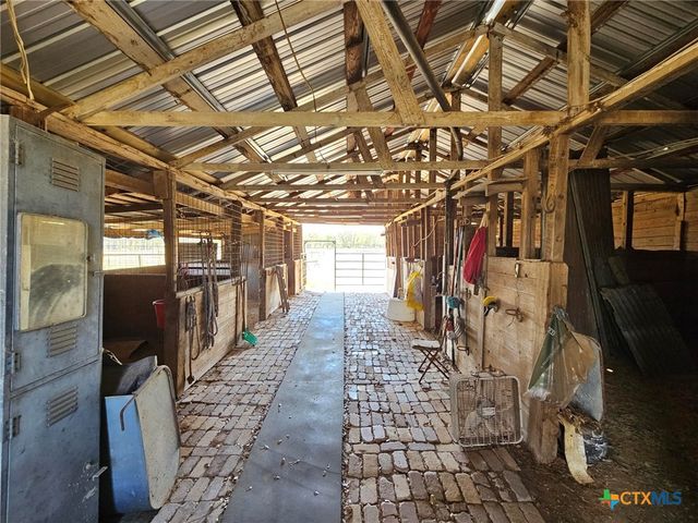 4821 Fm 467, Seguin, TX 78155