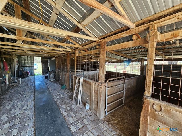 4821 Fm 467, Seguin, TX 78155