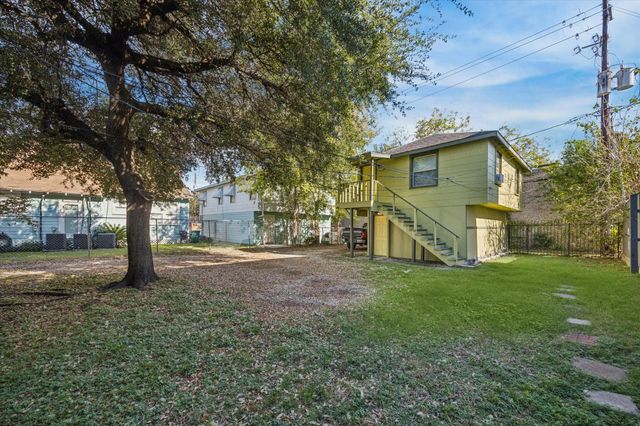 338 Cortlandt Street, Houston, TX 77007