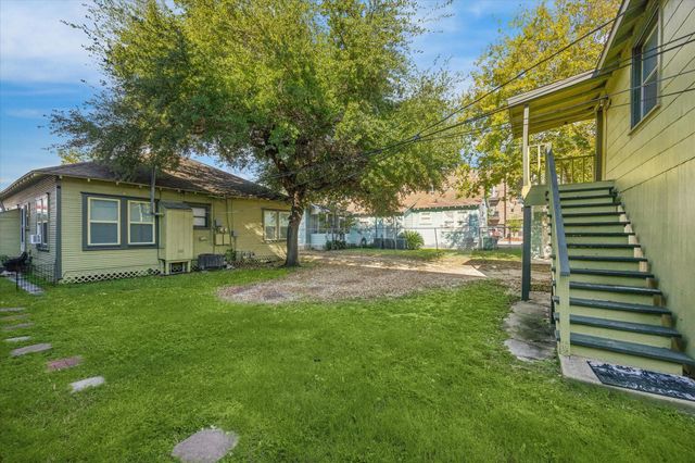 338 Cortlandt Street, Houston, TX 77007