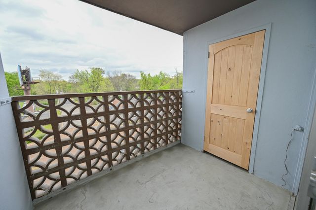 2277 Union Ave Apt 408, Memphis, TN 38104