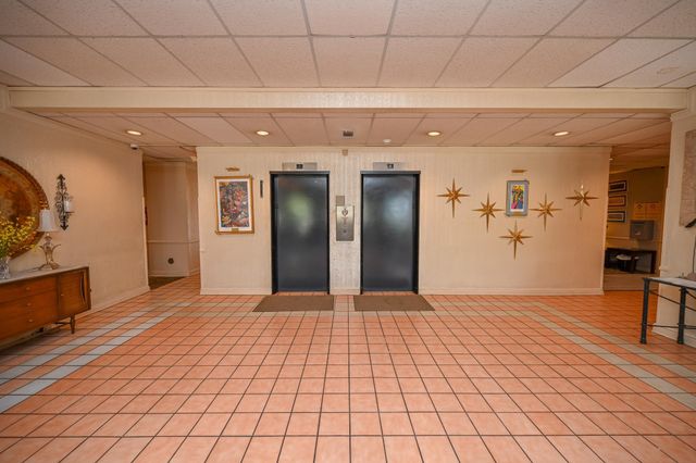 2277 Union Ave Apt 408, Memphis, TN 38104