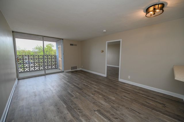 2277 Union Ave Apt 408, Memphis, TN 38104