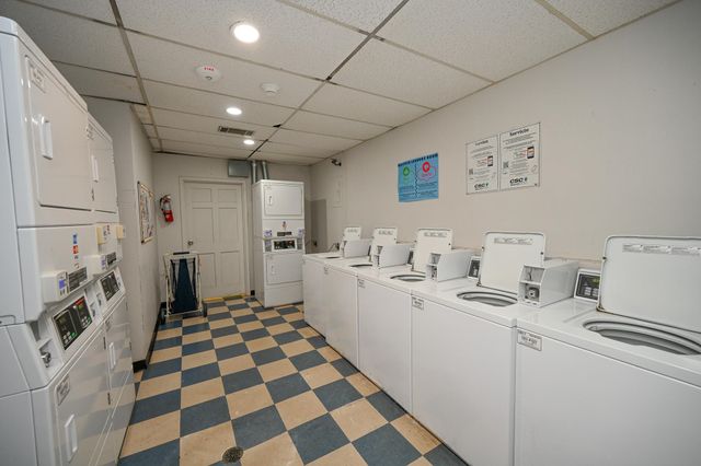 2277 Union Ave Apt 408, Memphis, TN 38104