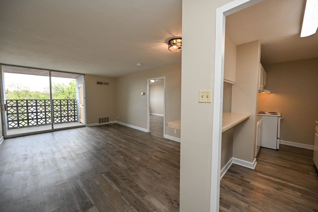 2277 Union Ave Apt 408, Memphis, TN 38104