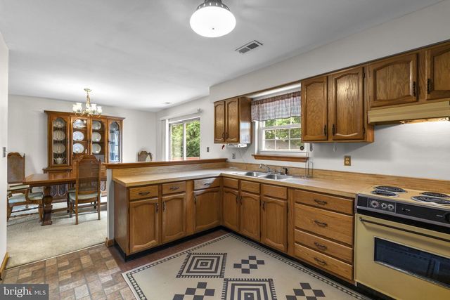 1011 SUMTER AVE, Baltimore, MD 21237