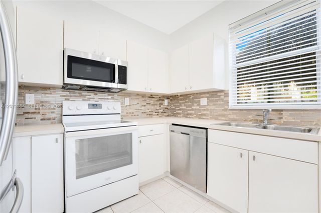 27433 SW 137th Ct 1, Homestead, FL 33032
