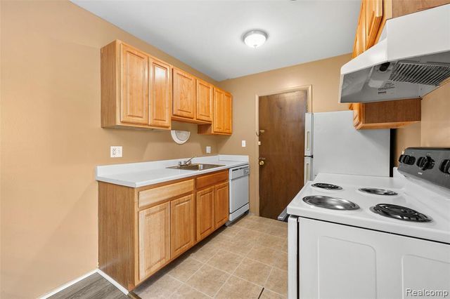 6015 Southfield Freeway 1, Detroit, MI 48228