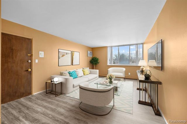 6015 Southfield Freeway 1, Detroit, MI 48228