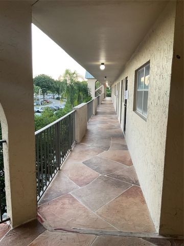 6201 N Falls Circle Dr 309, Lauderhill, FL 33319