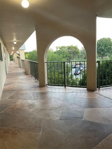 6201 N Falls Circle Dr 309, Lauderhill, FL 33319