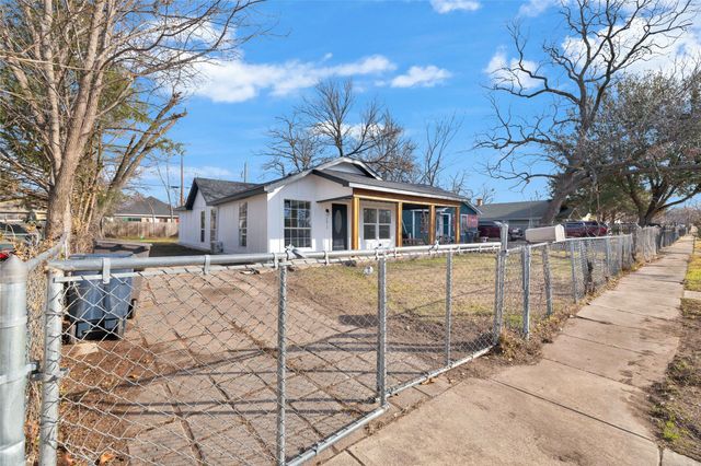 3613 Avenue K, Fort Worth, TX 76105