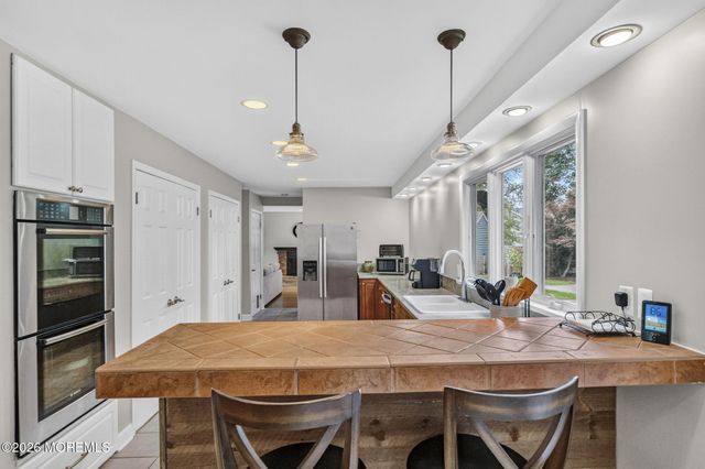 146 Juniper Drive, Freehold, NJ 07728