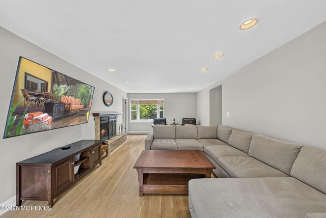 146 Juniper Drive, Freehold, NJ 07728